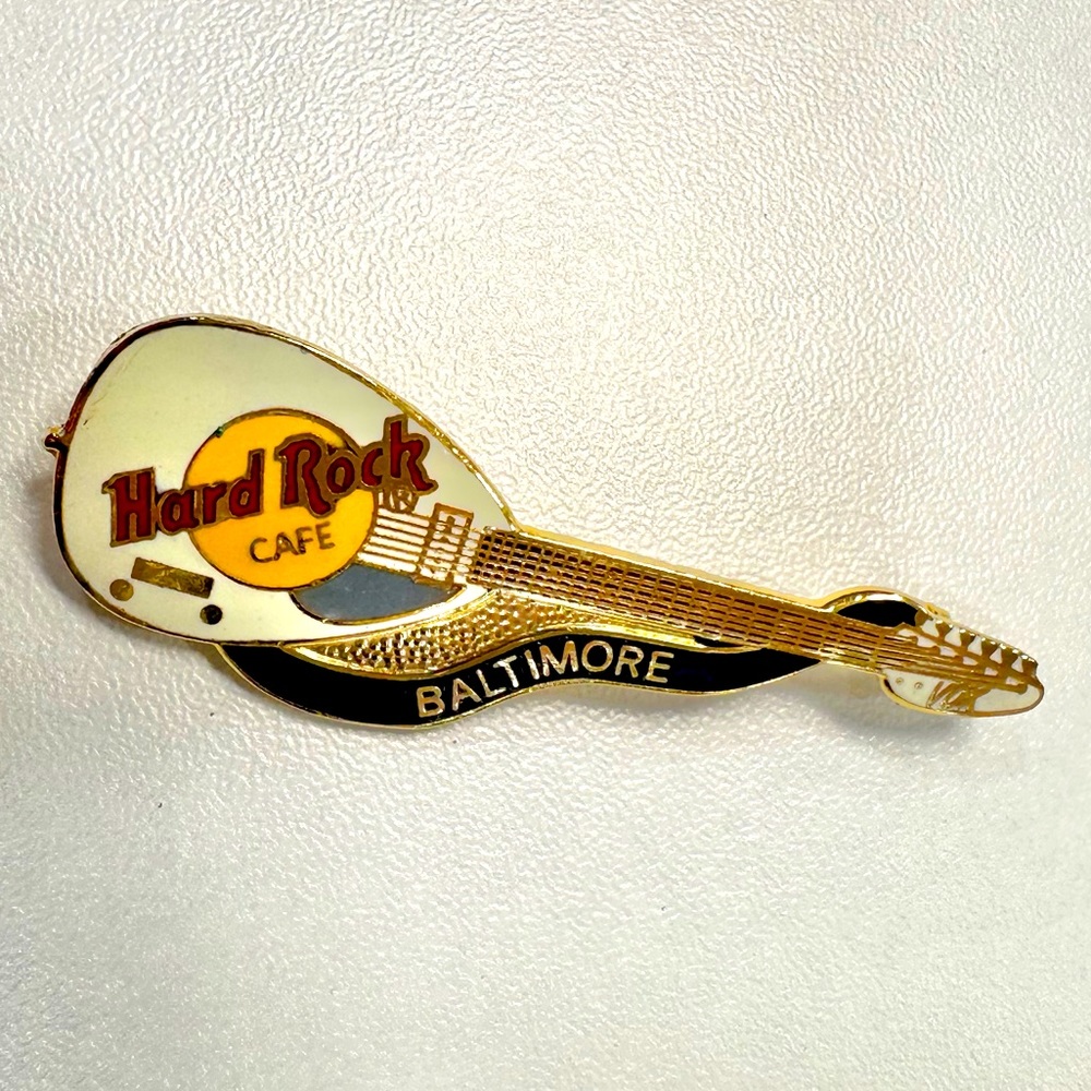 HARD ROCK CAFE BALTIMORE GUITAR PIN